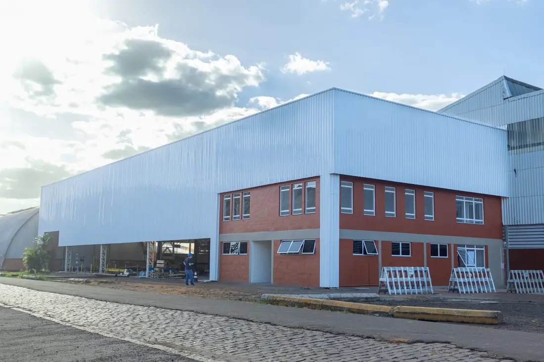 Obra de ampliação industrial Prolec executada pela LES